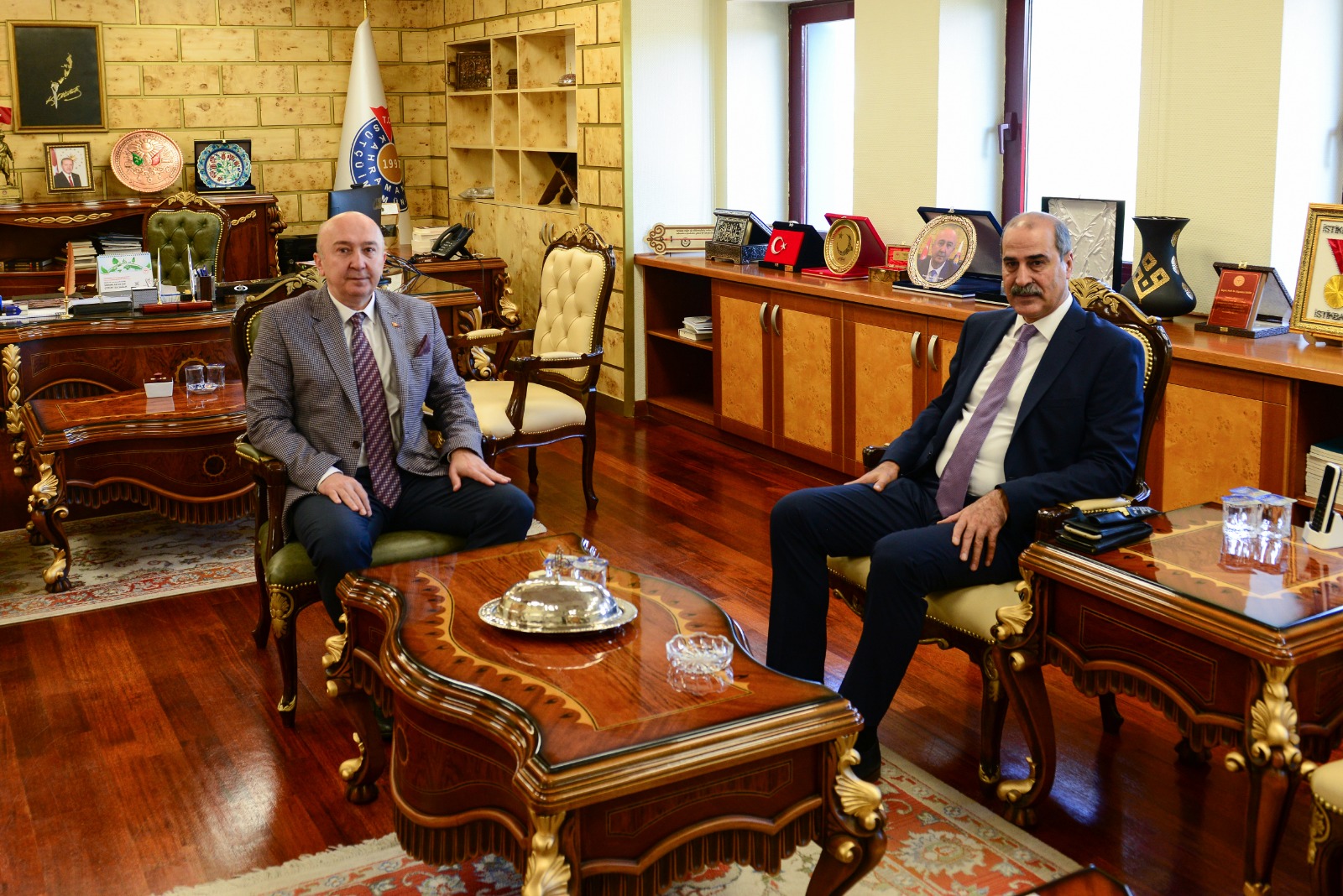 İl Emniyet Müdürü Cebeloğlu’ndan Rektör Yasım’a Ziyaret!