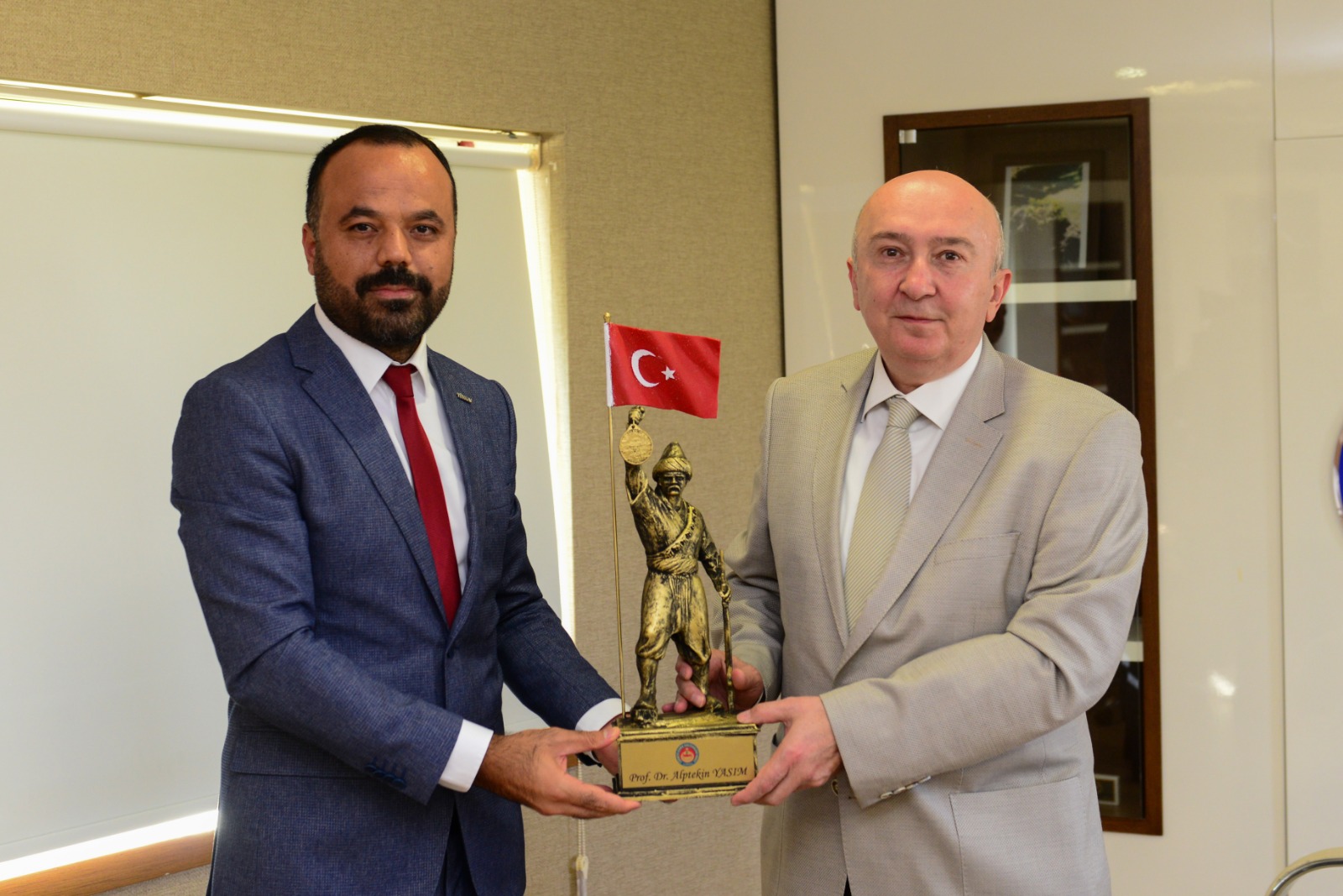 TÜRKAV Kahramanmaraş İl Yönetiminden Rektör Yasım’a Ziyaret