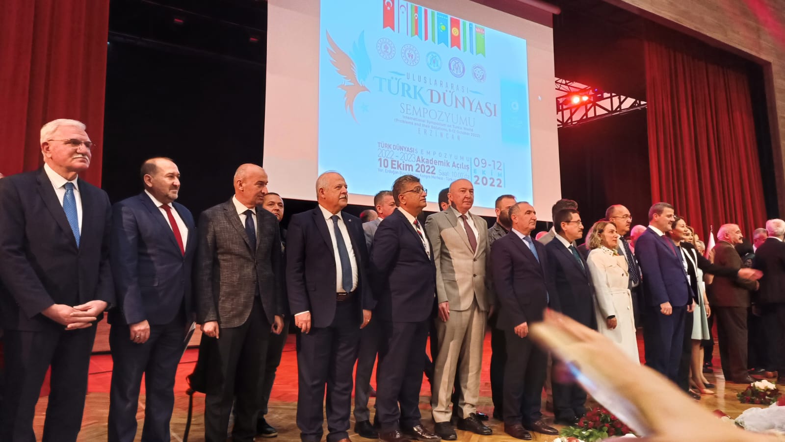KSÜ Rektörü Alptekin Yasım Türk Dünyası Sempozyumuna katıldı