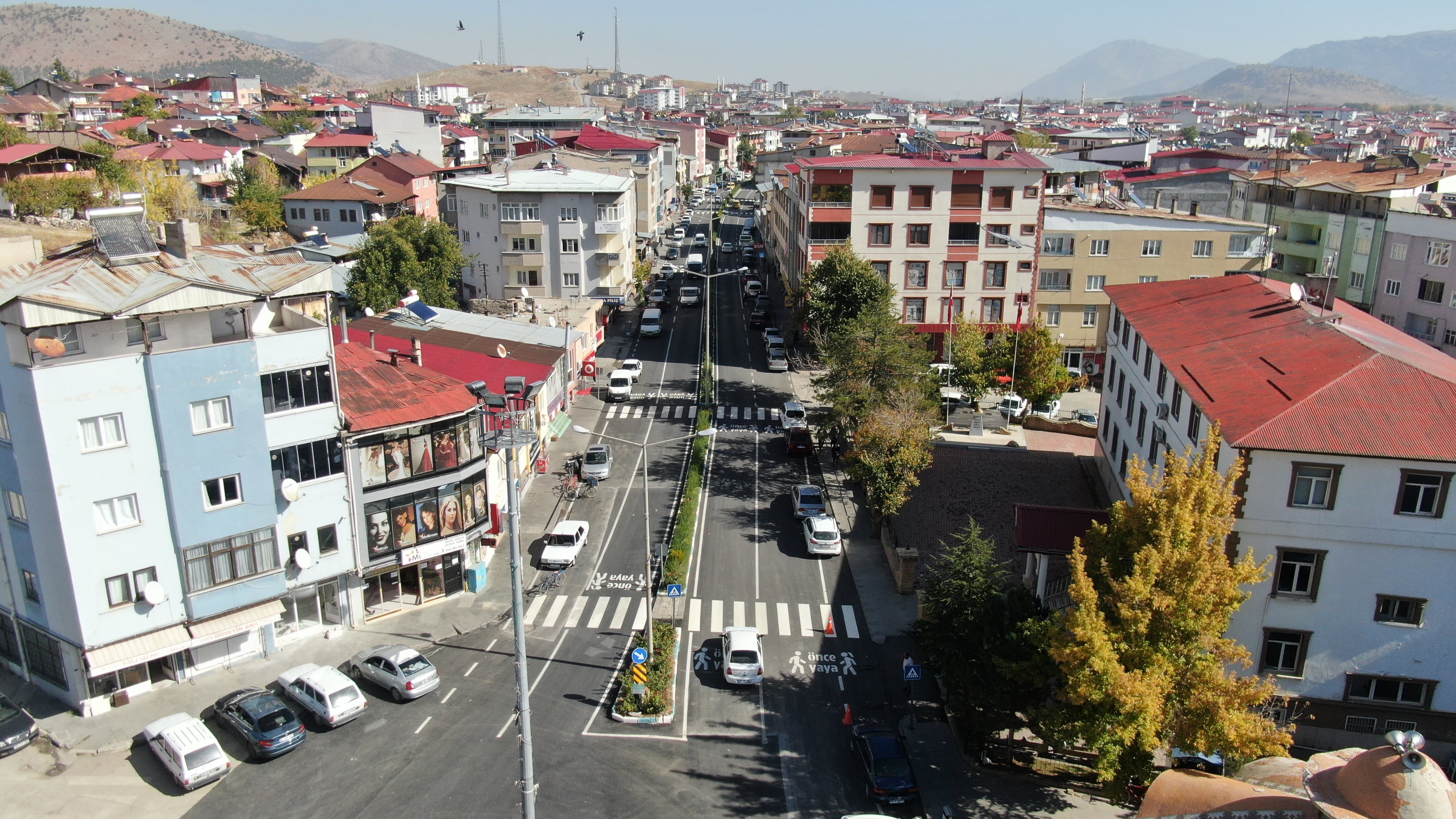 Göksun’un En İşlek Arteri Baştan Sona Yenilendi