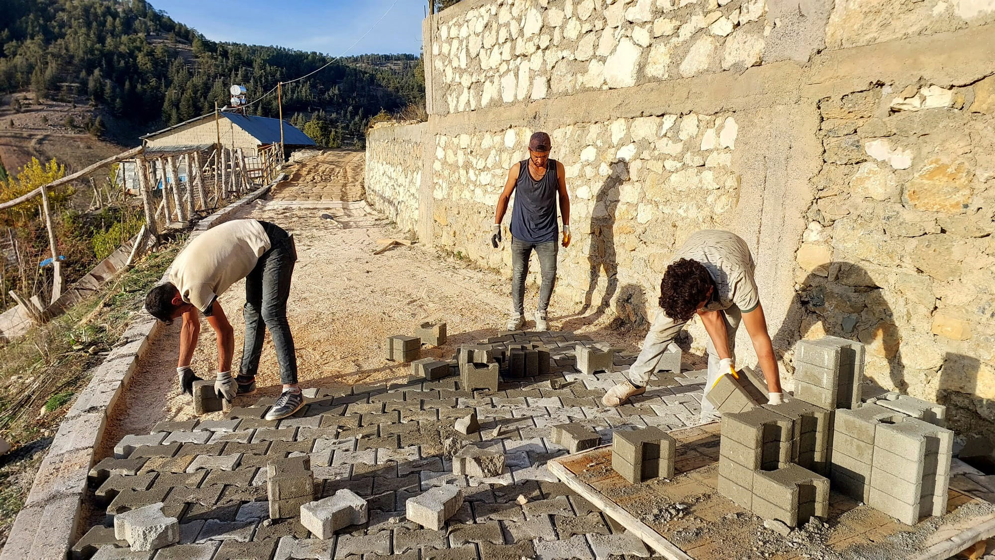 Göksun’da kırsal mahallelerin Ulaşım Standardı Artıyor