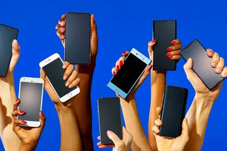 Cep telefonu almayı düşünenler dikkat! Yarından itibaren dev zam geliyor
