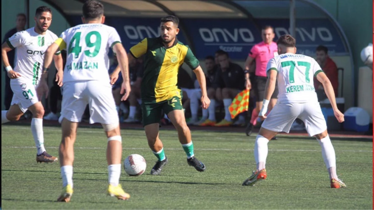 Futbolculara mermi yağdırdılar!