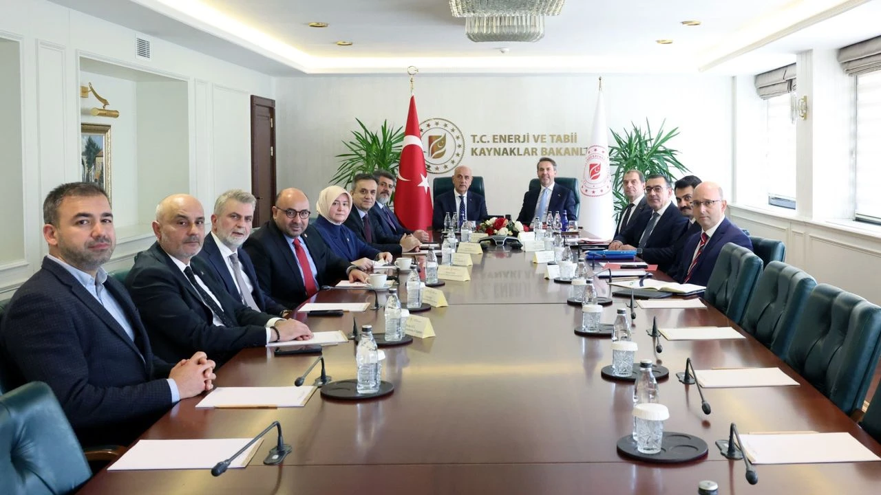 Afşin-Elbistan’a Sevindiren Haber! EÜAŞ Personeline Memleket Dönüşü Müjdesi