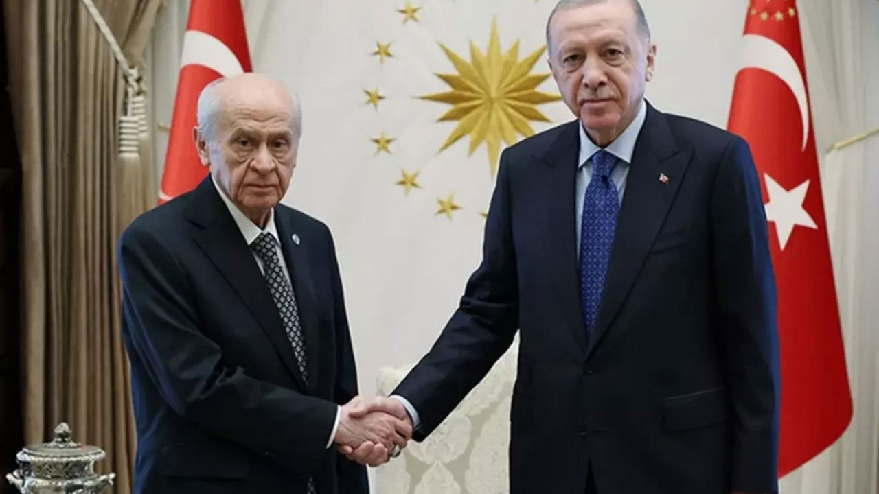 Ortaklıkta gerilim mi var? İki köşe yazarı yorumladı