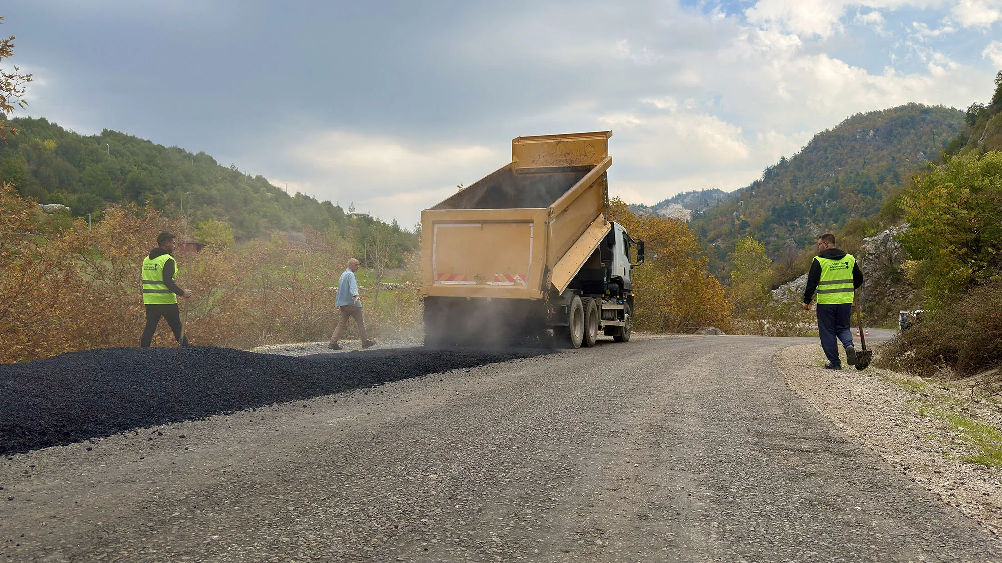 Kahramanmaraş’ta Seyahat 20 Kilometre Kısalıyor: Karasu Grup Yolu Açıldı!
