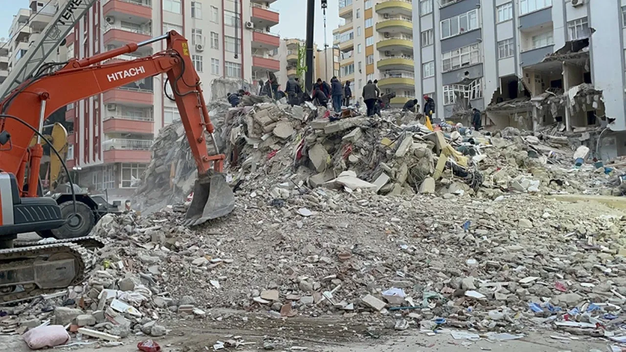 Arıkan Otel Davası Kahramanmaraş’ta Başladı: 3 Kamu Görevlisi Yargılanıyor
