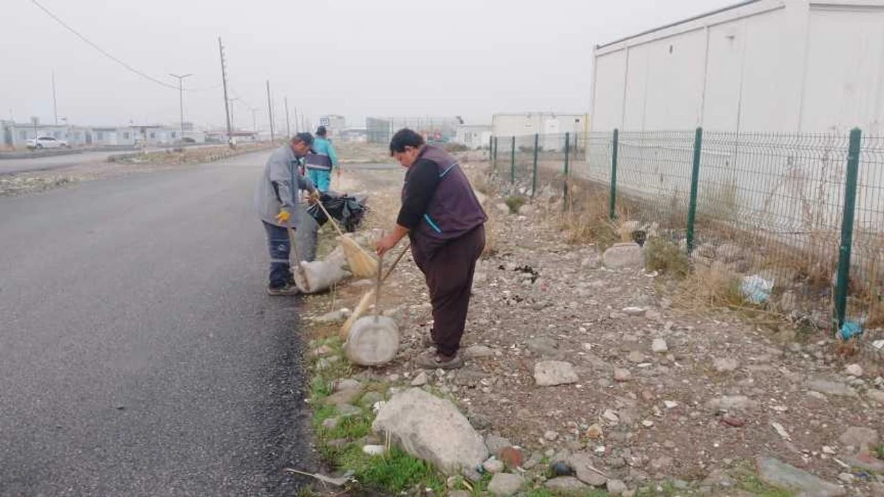 Dulkadiroğlu Belediyesi’nden Kesintisiz Temizlik Çalışması