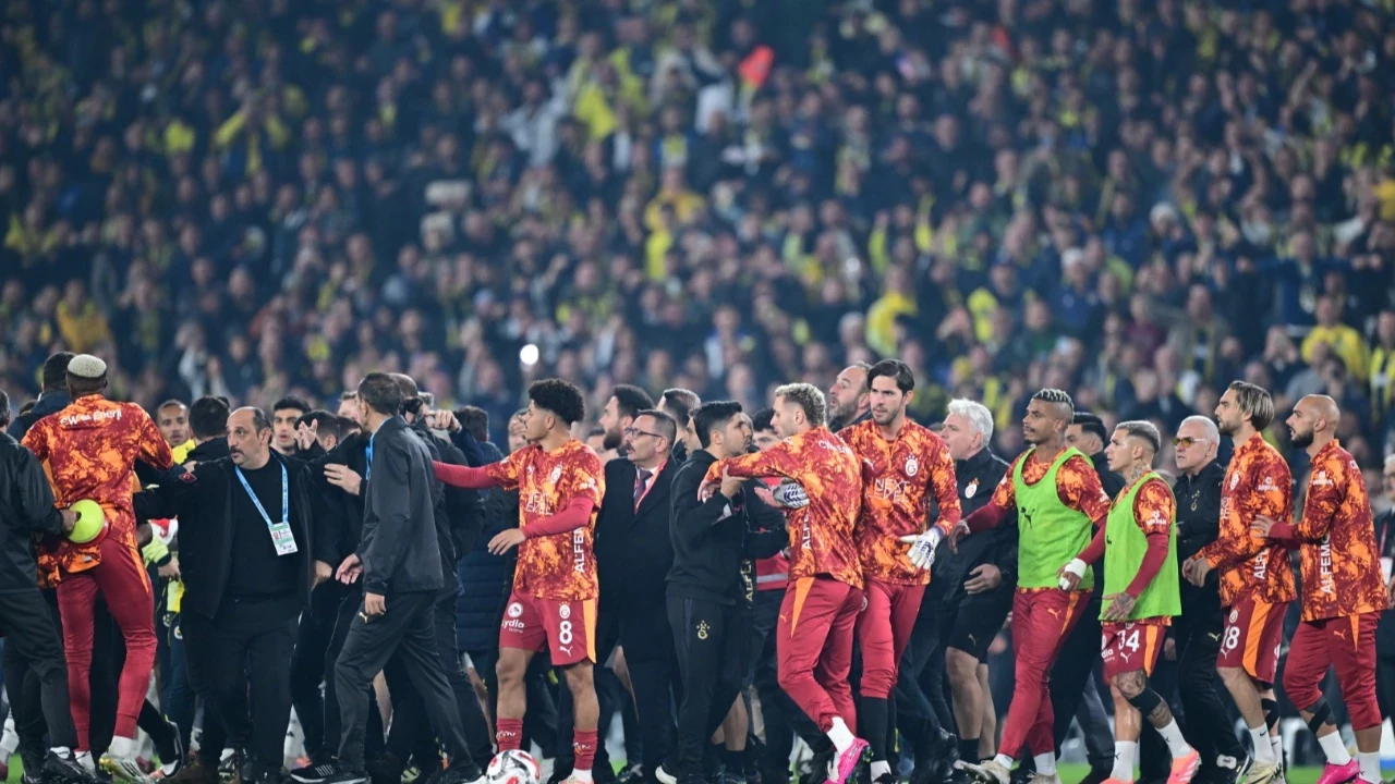 Derbi Sonrası Şok: Fenerbahçe ve Galatasaray PFDK’lik Oldu