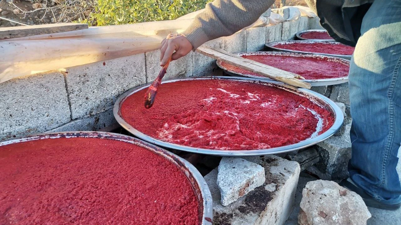 Kahramanmaraş'ta Kışlık Salça Fiyatları Belli Oldu: Bu Rakamlar Cebinizi Yakabilir!