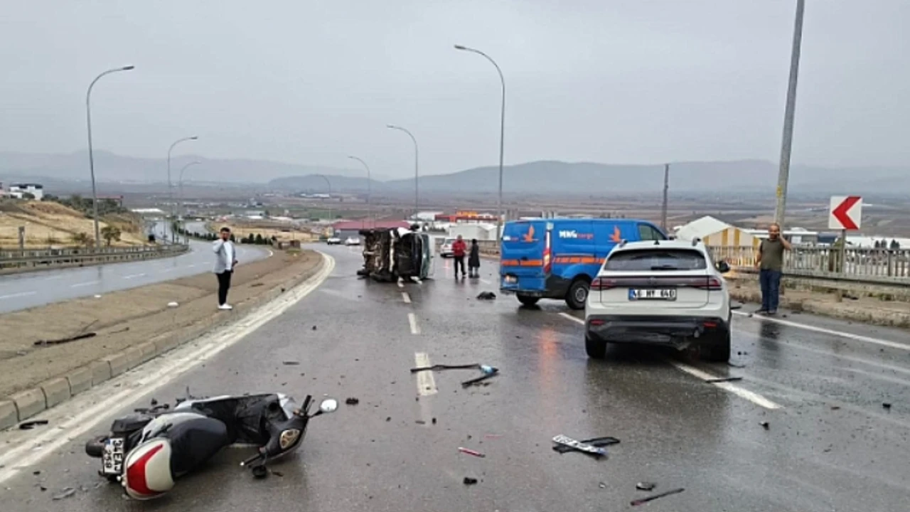 Kahramanmaraş’ta Trafiği Kilitleyen Kaza: 2 Yaralı