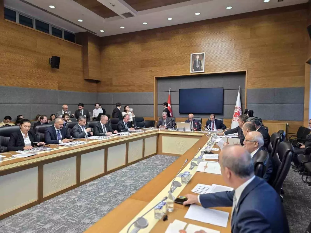 Vahit Kirişçi Liderliğinde Komisyon Toplandı: Milli Parklar Kanunu Masada