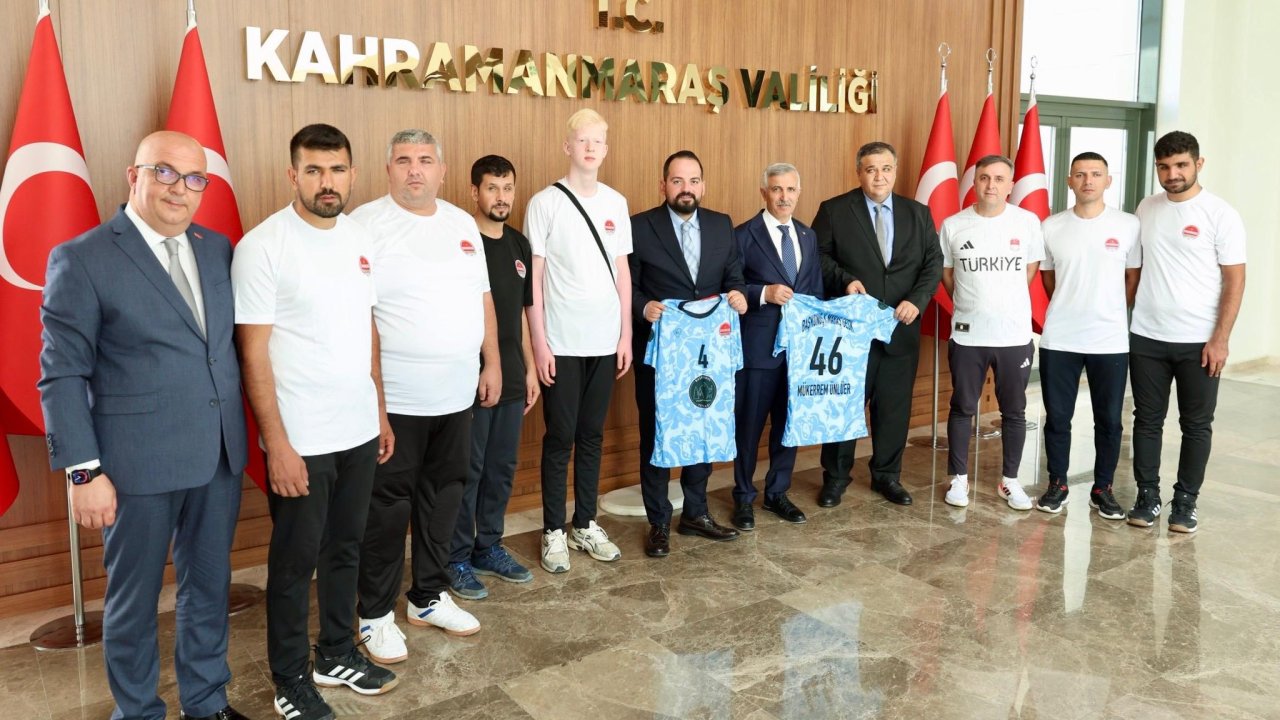 Ünlüer: Başarılarınız Kahramanmaraş’ın Yüzünü Güldürüyor