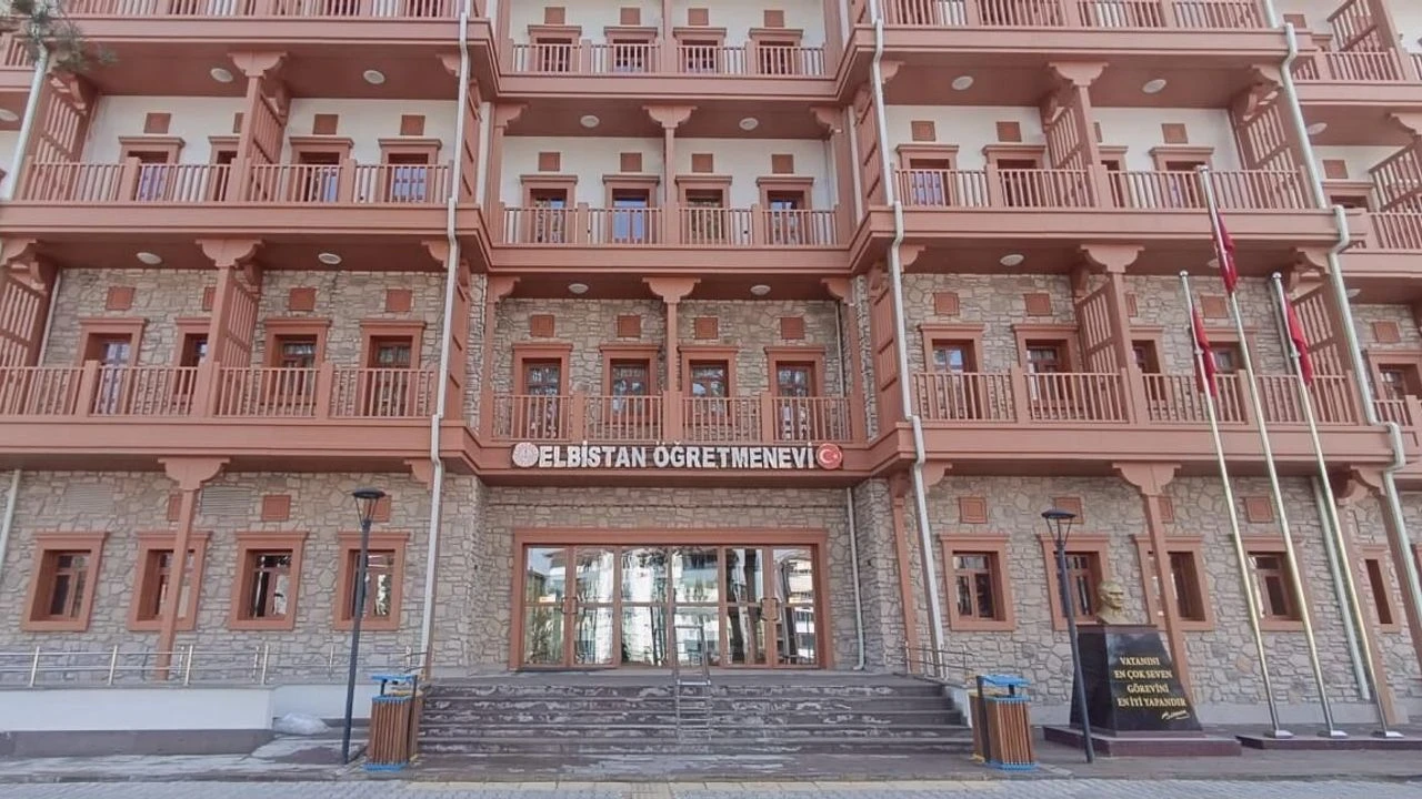 Elbistan Öğretmenevi Hizmete Girdi: Beş Yıldızlı Otel Konforu!