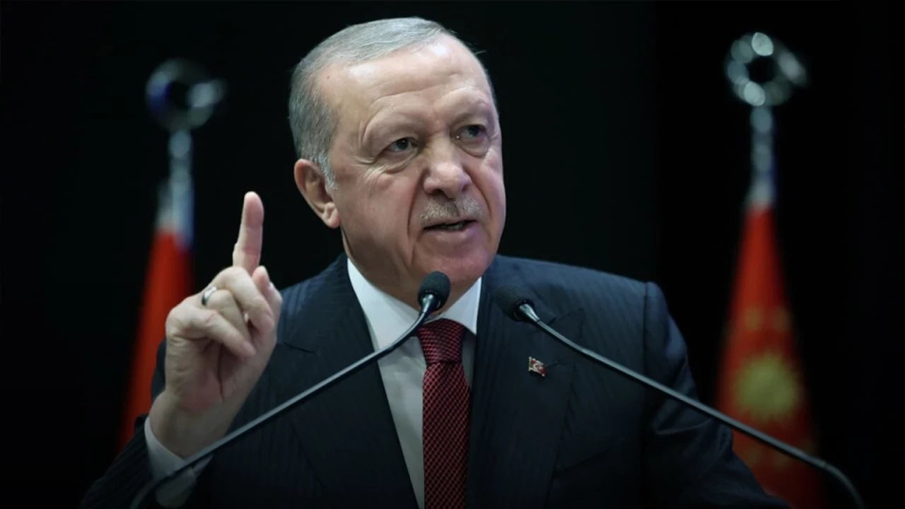 Cumhurbaşkanı Erdoğan'dan 168 İmzalı Bildiriye Sert Yanıt: "Geri Adım Atmayacağız"