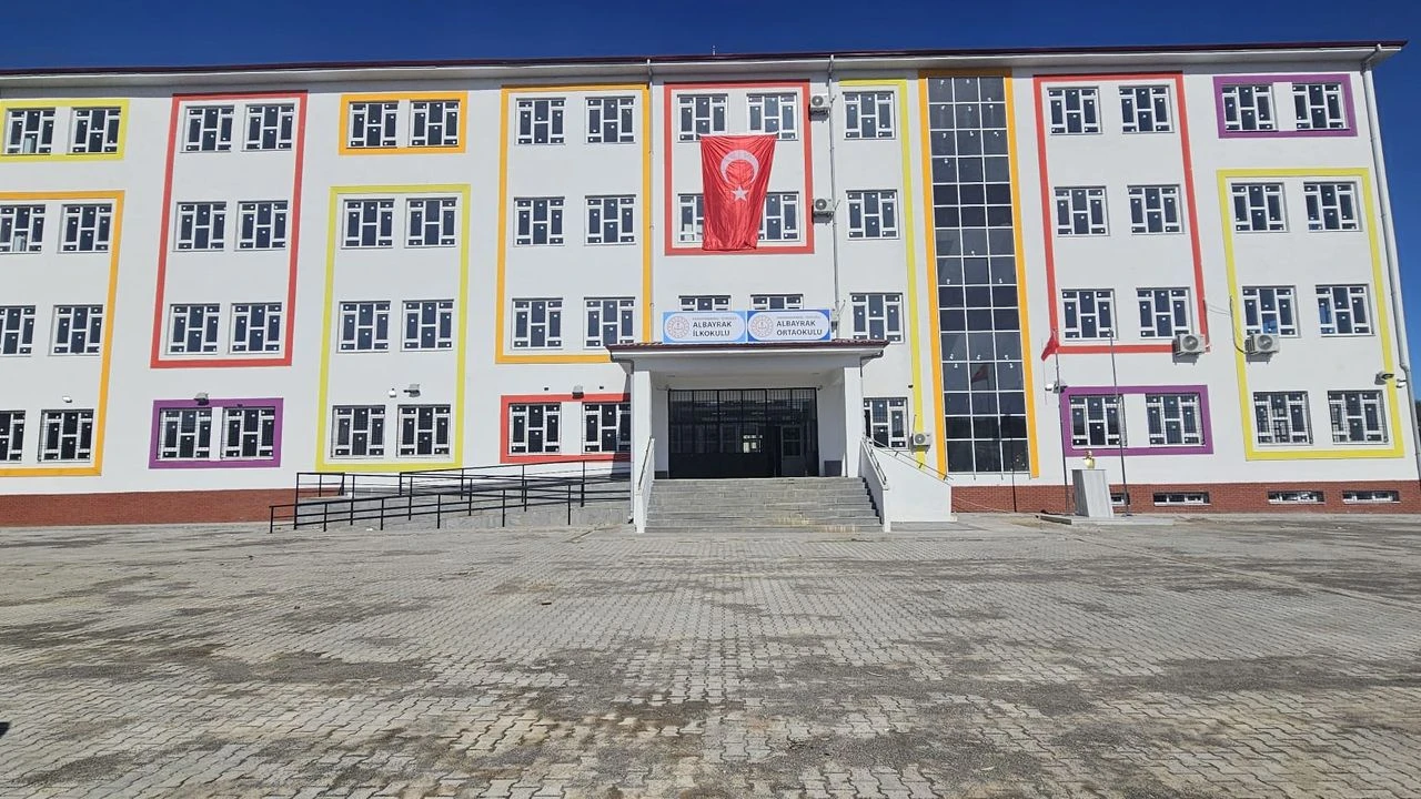 Kahramanmaraş Türkoğlu'na dev eğitim yatırımı: 32 derslikli okul haftaya hazır
