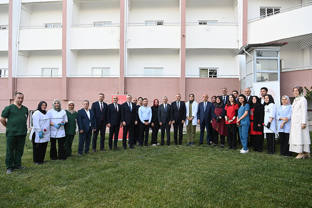 Başkan Görgel Huzurevi sakinleriyle bayramlaştı!