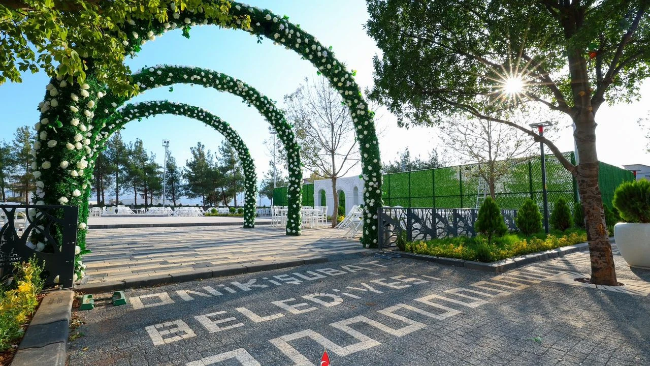 Bin Kişilik Salon, 10 Bin TL’den Başlayan Fiyatlar: İşte Onikişubat’ın Yeni Hizmeti